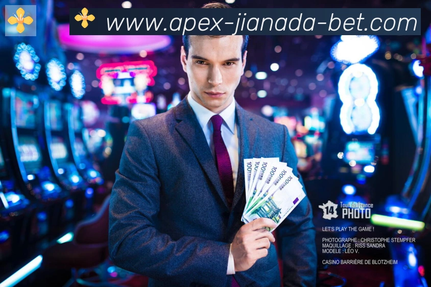 扫码下载 App